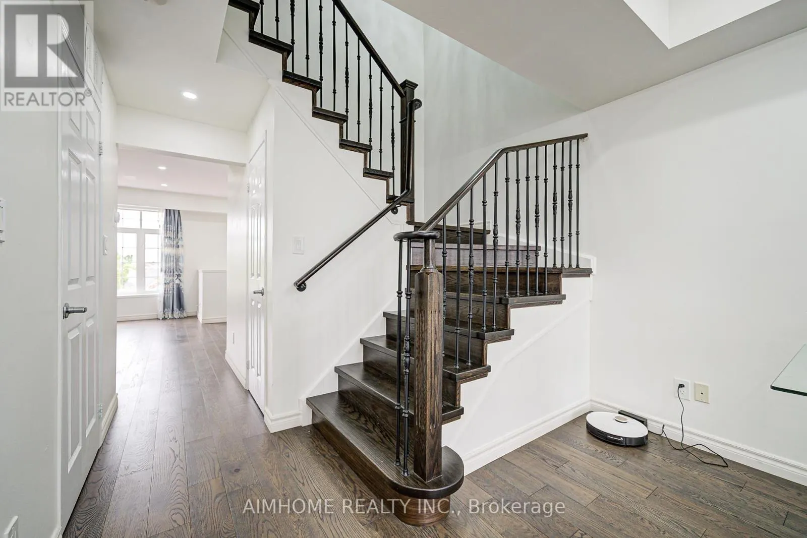 22 - 50 GREENSBOROUGH VILLAG CIRCLE