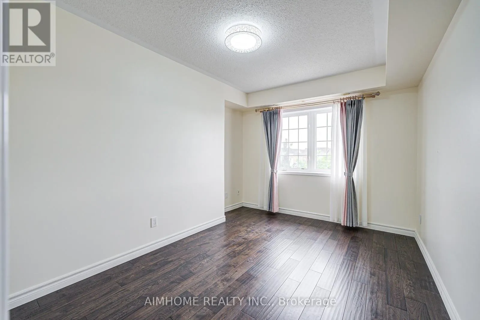 22 - 50 GREENSBOROUGH VILLAG CIRCLE