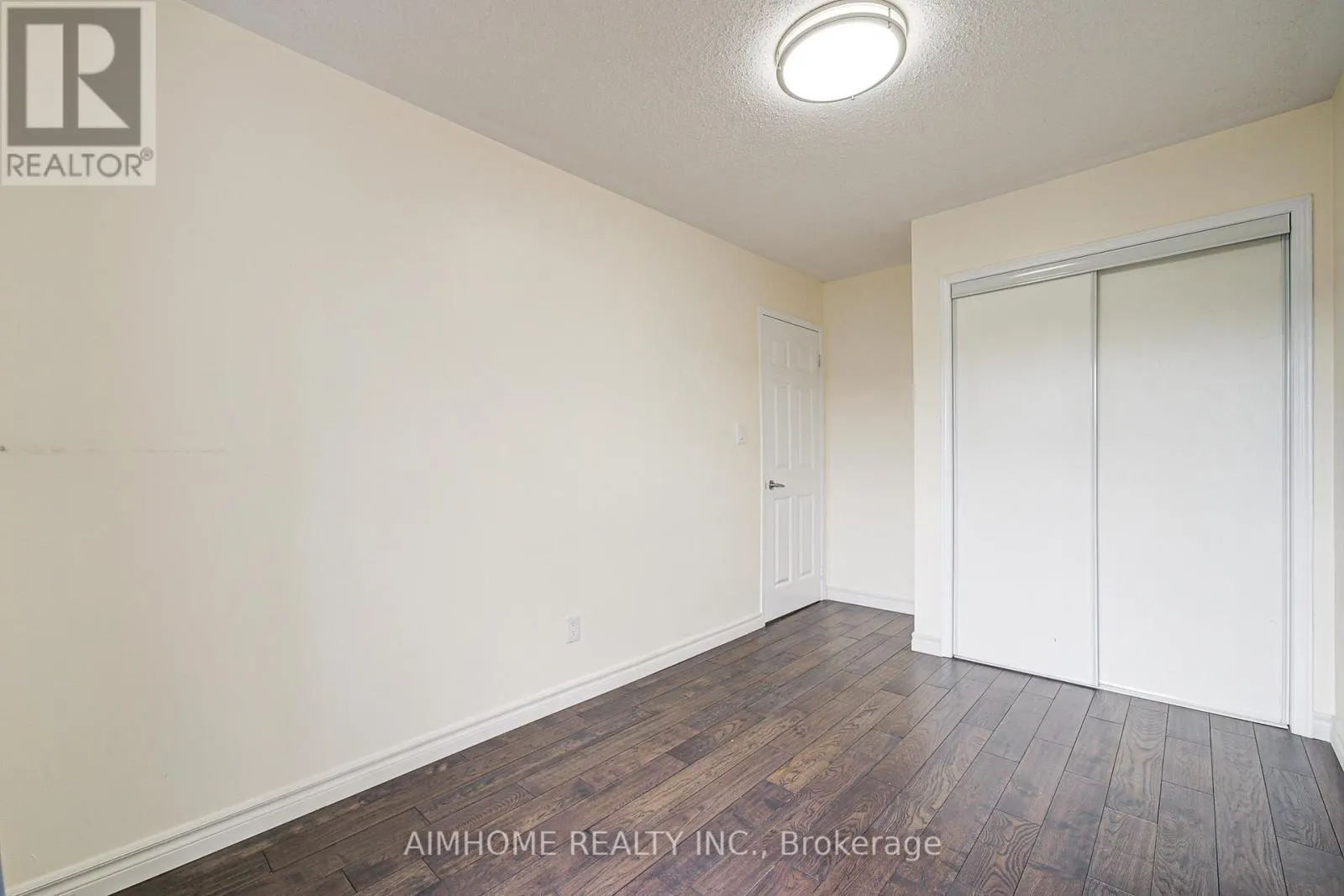 22 - 50 GREENSBOROUGH VILLAG CIRCLE
