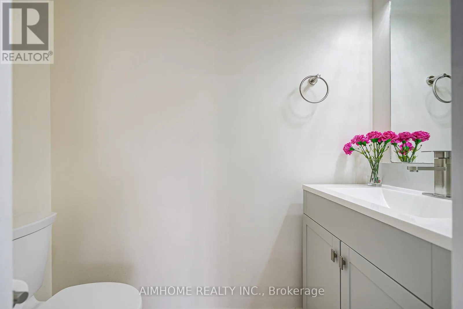 22 - 50 GREENSBOROUGH VILLAG CIRCLE