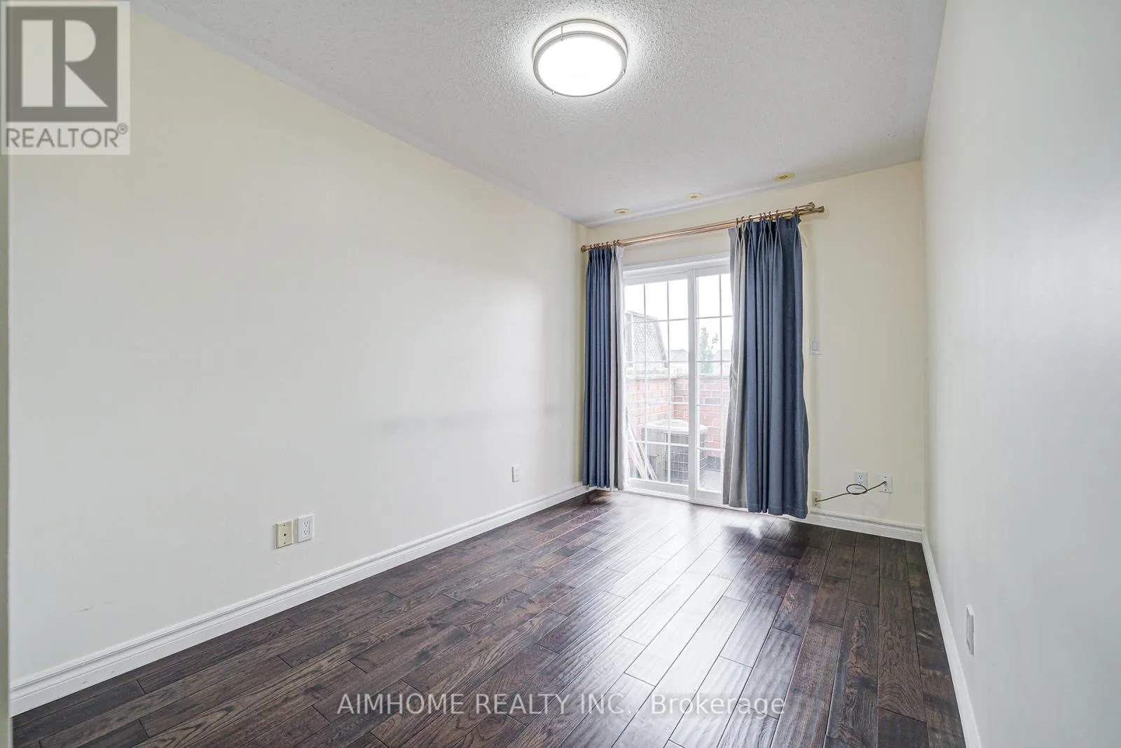22 - 50 GREENSBOROUGH VILLAG CIRCLE