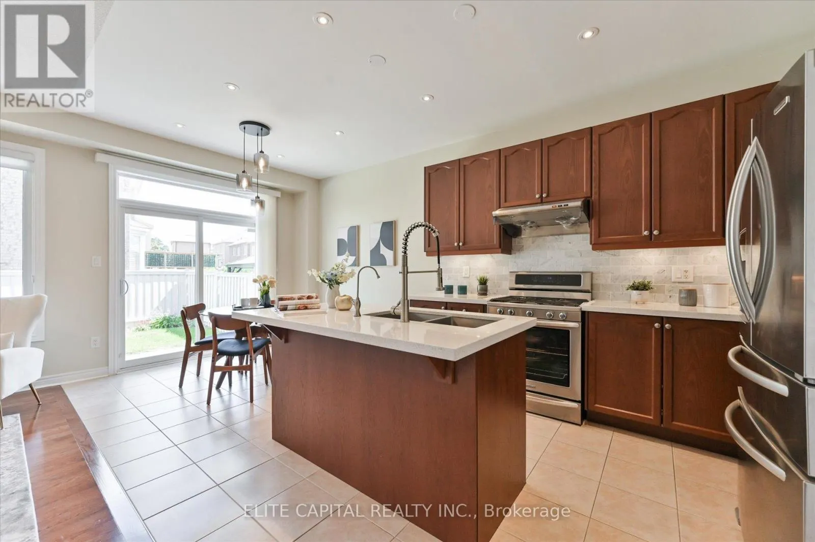 7 SALIX AVENUE