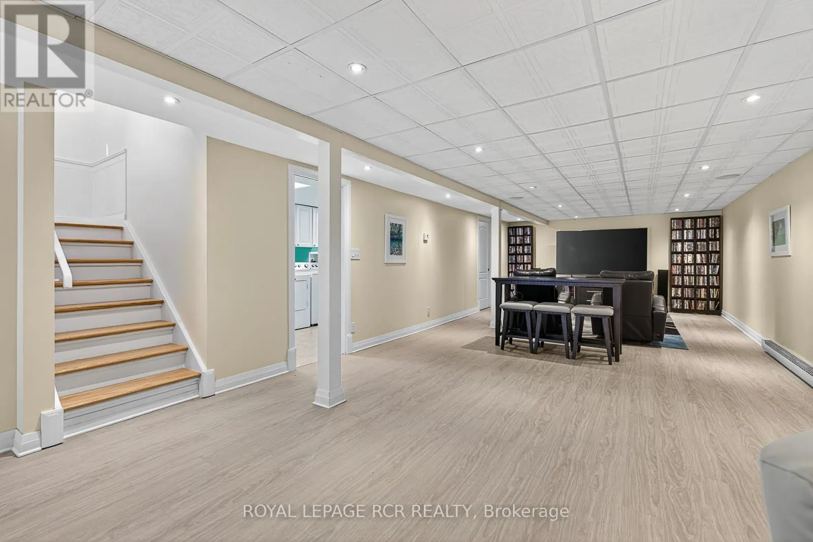 20 JASMINE CRESCENT