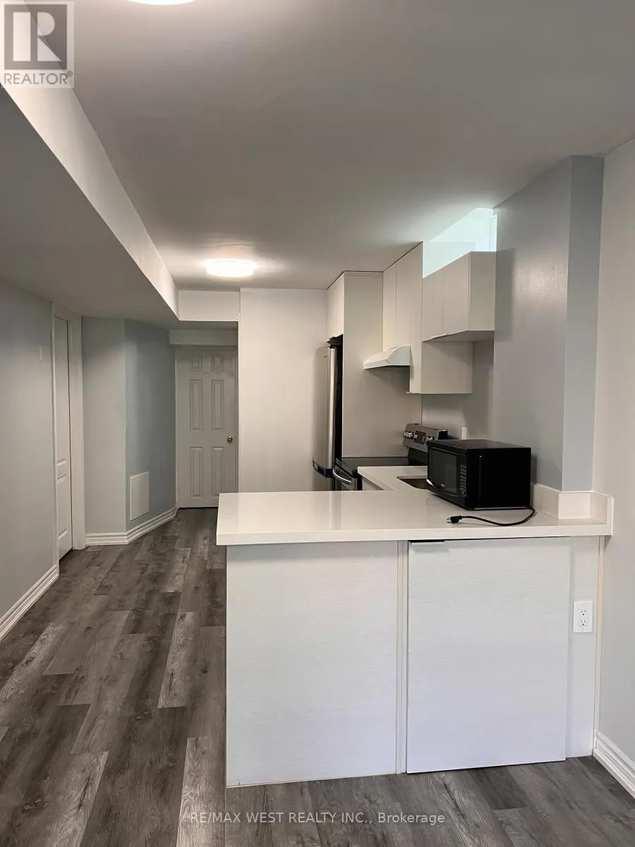 BSMT - 746 WALPOLE CRESCENT