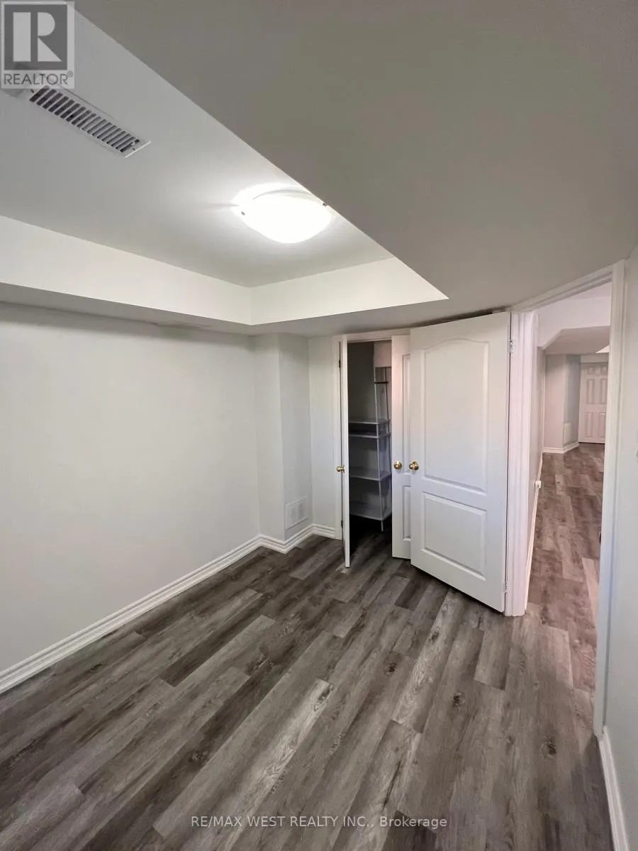 BSMT - 746 WALPOLE CRESCENT