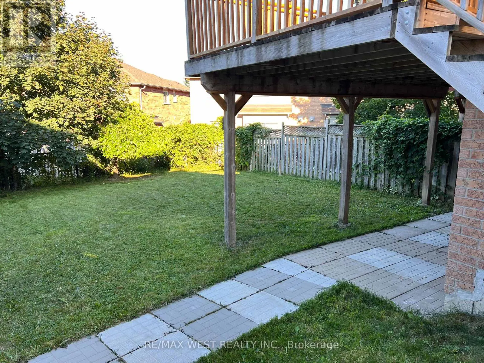 BSMT - 746 WALPOLE CRESCENT