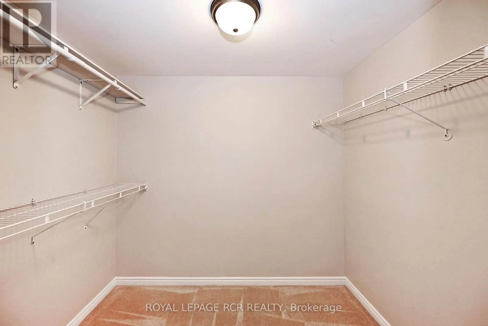 311 - 14924 YONGE STREET