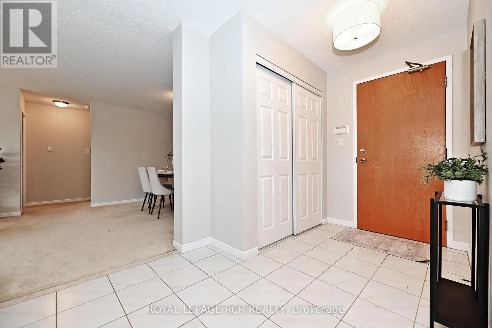 311 - 14924 YONGE STREET
