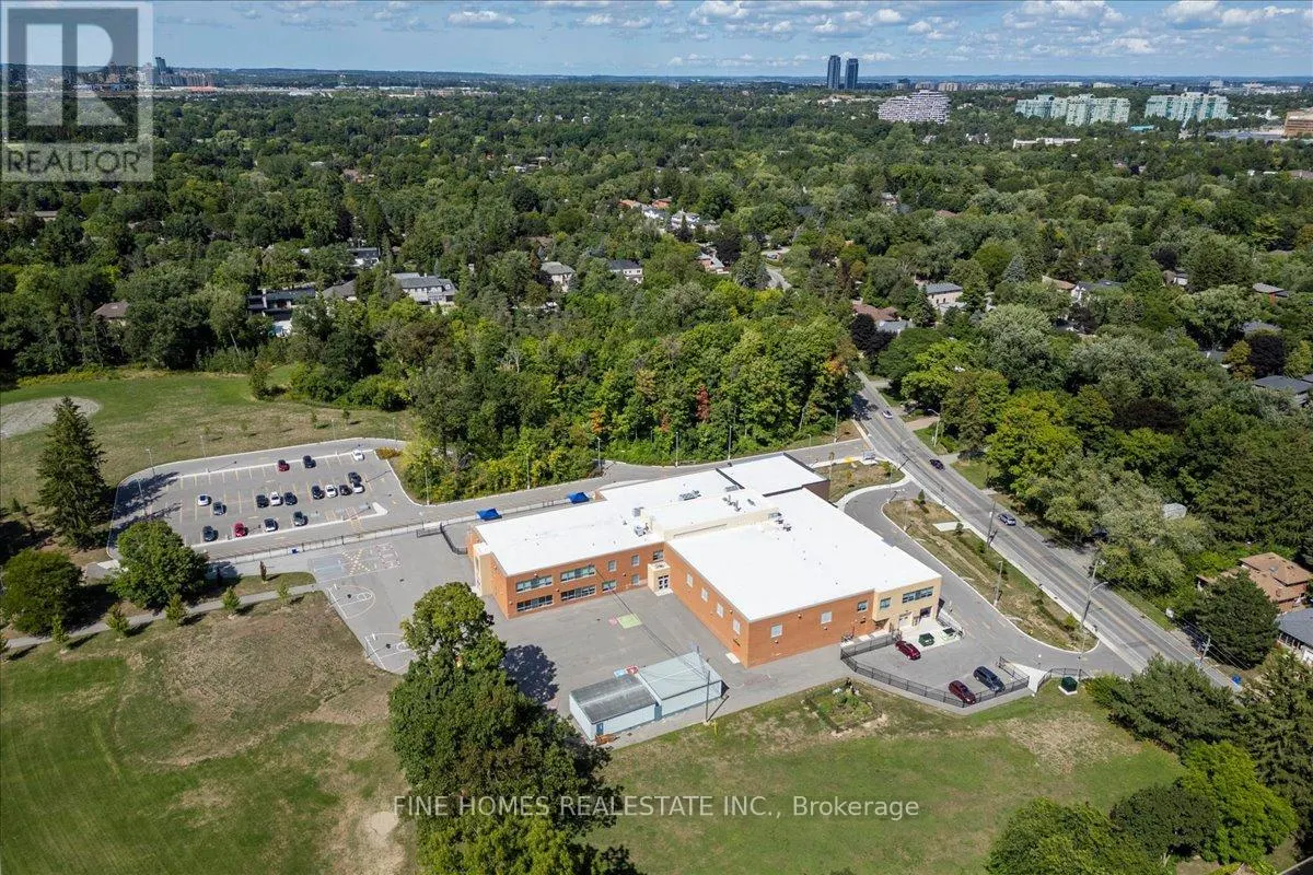 24 NEW HAVENS WAY