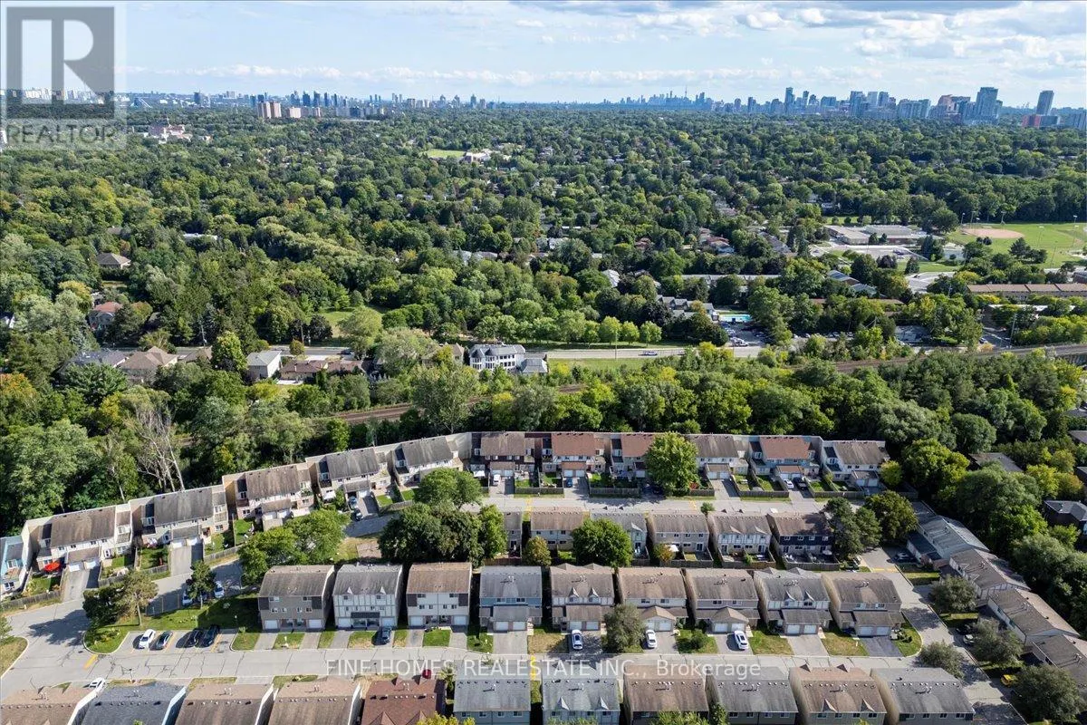 24 NEW HAVENS WAY