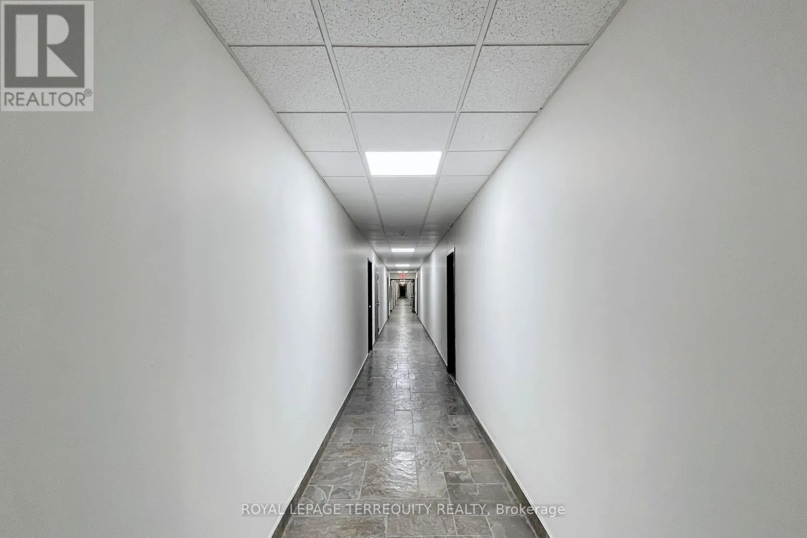 213 - 7398 YONGE STREET