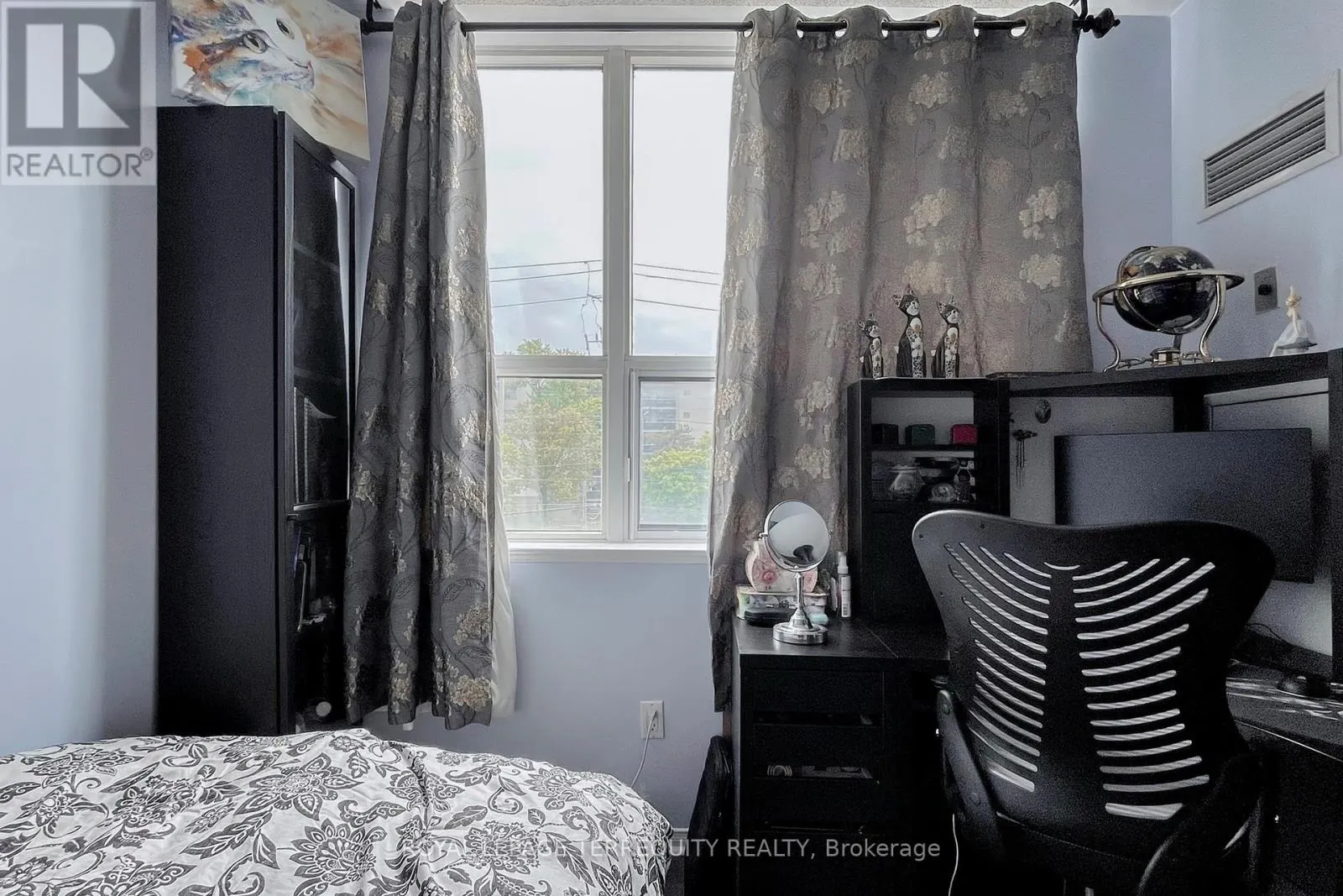 213 - 7398 YONGE STREET