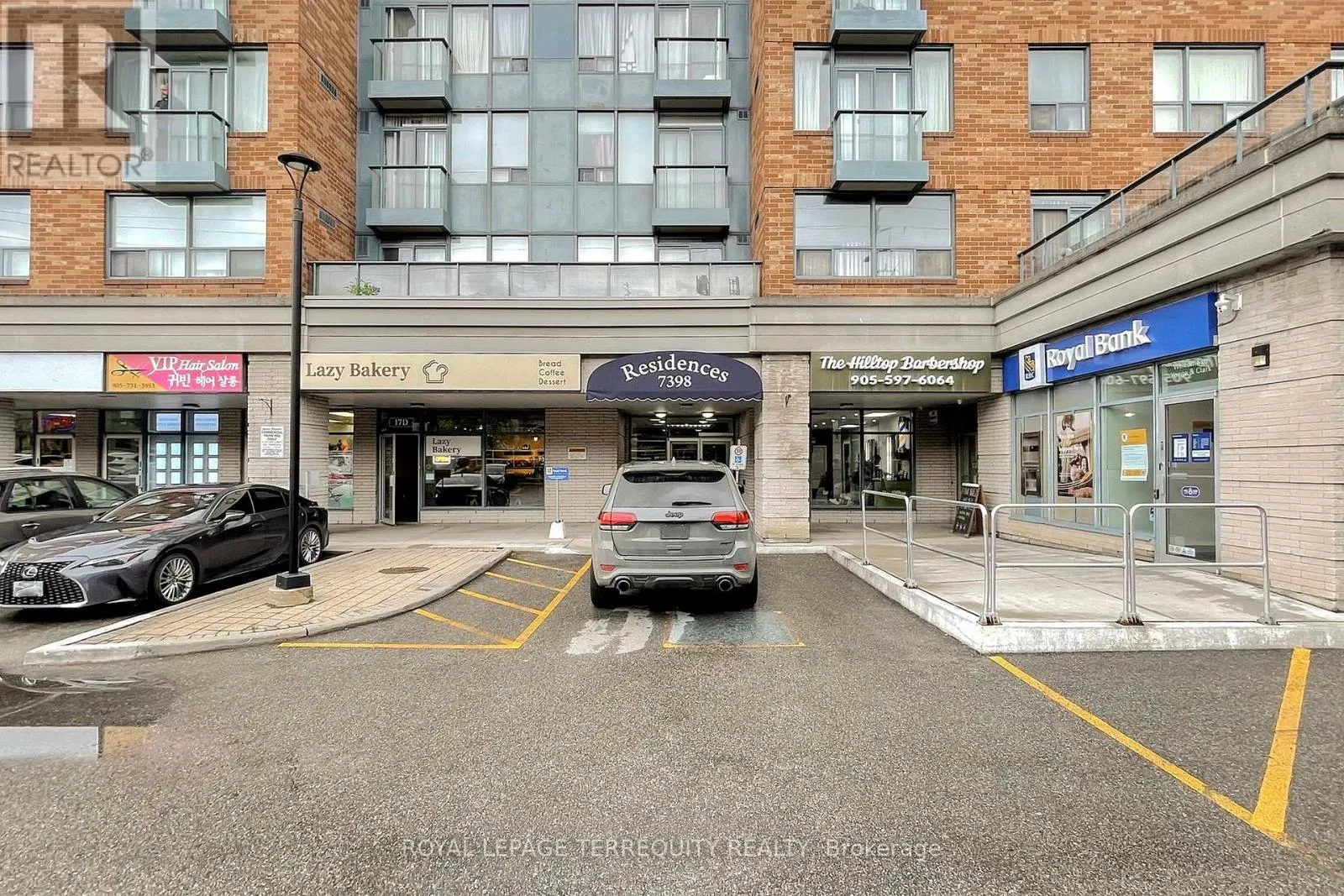 213 - 7398 YONGE STREET