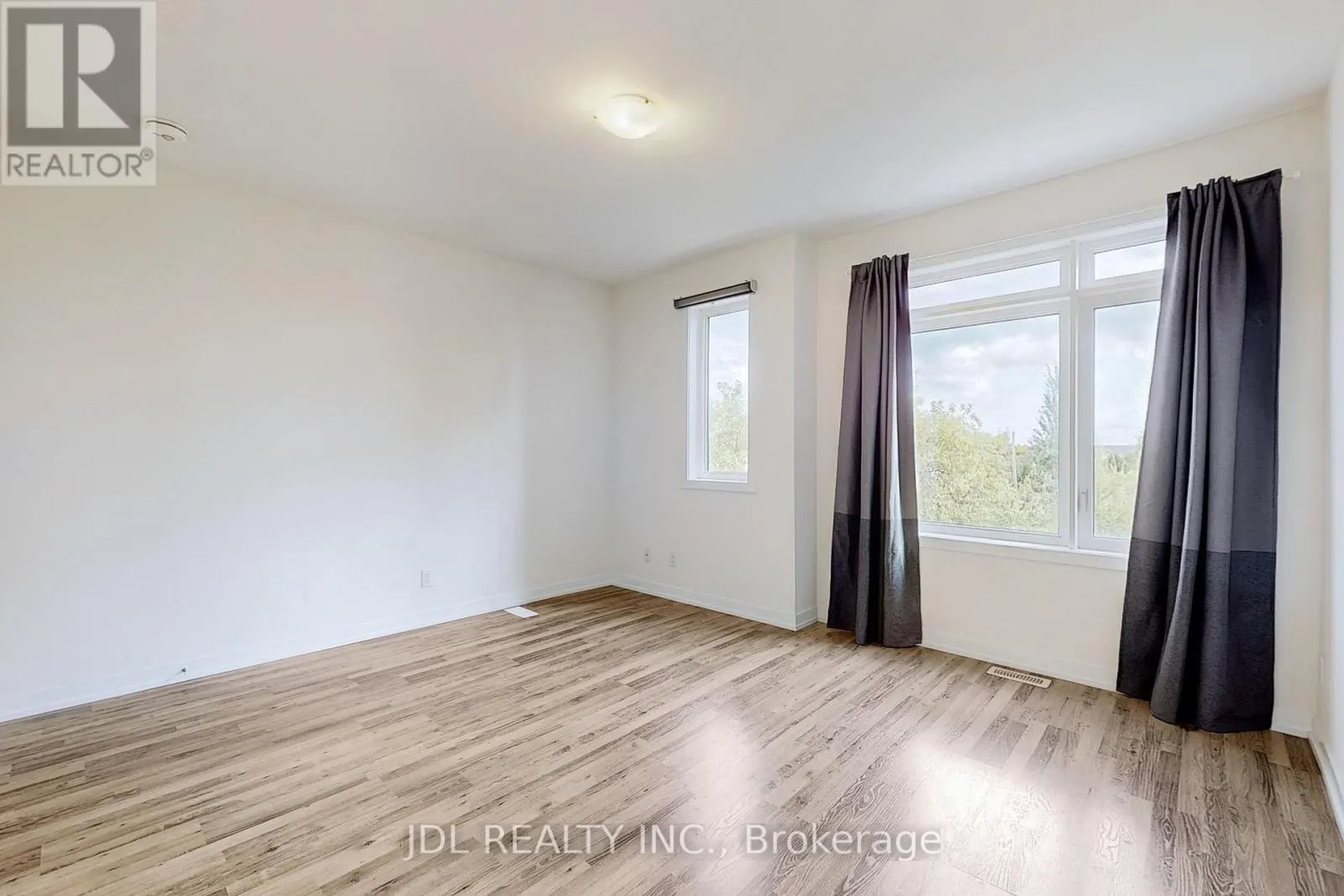 112 - 370 D RED MAPLE ROAD