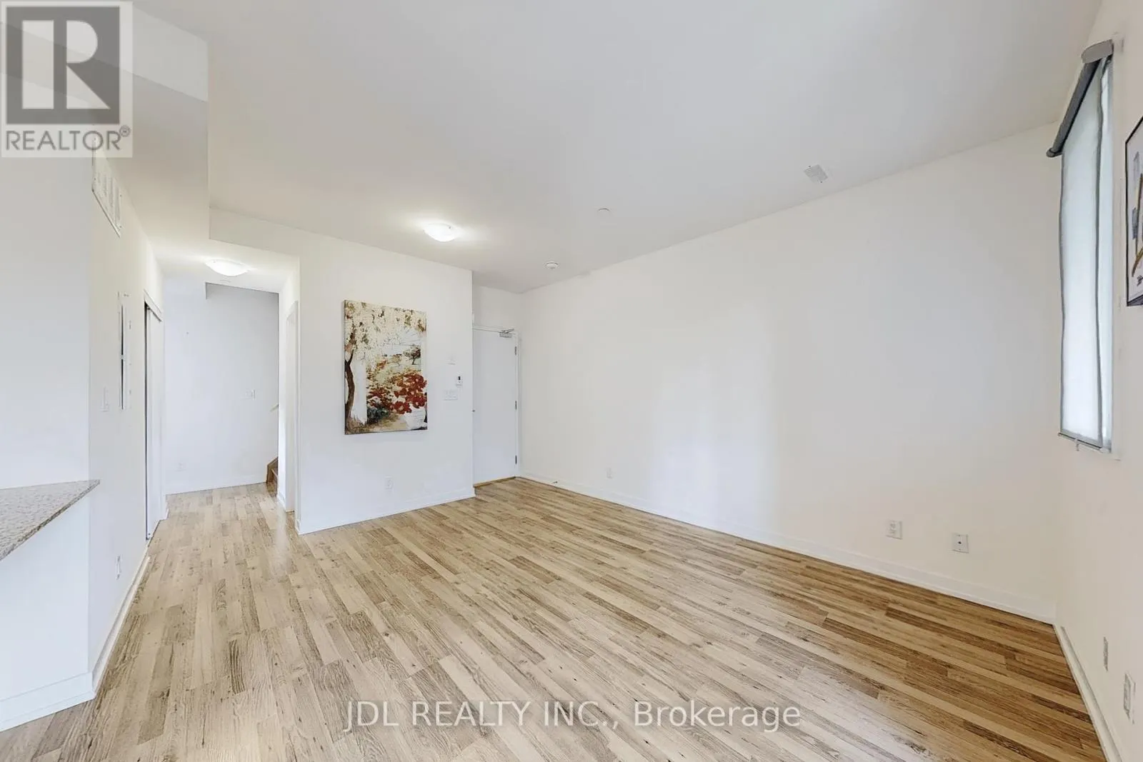 112 - 370 D RED MAPLE ROAD