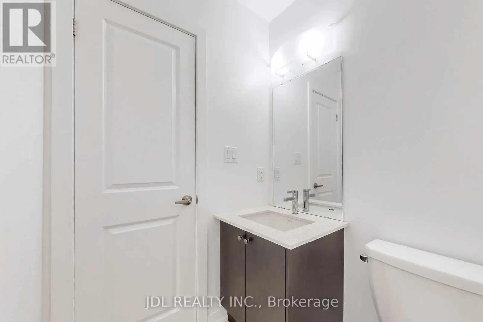 112 - 370 D RED MAPLE ROAD