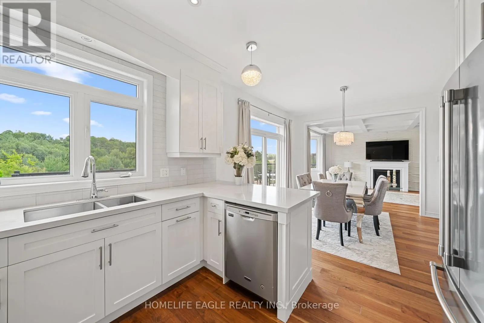 545 CLIFFORD PERRY PLACE