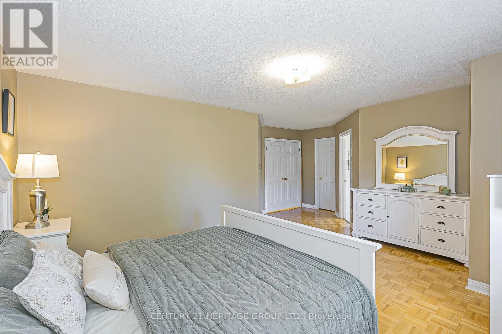 29 EMINENCE ROAD