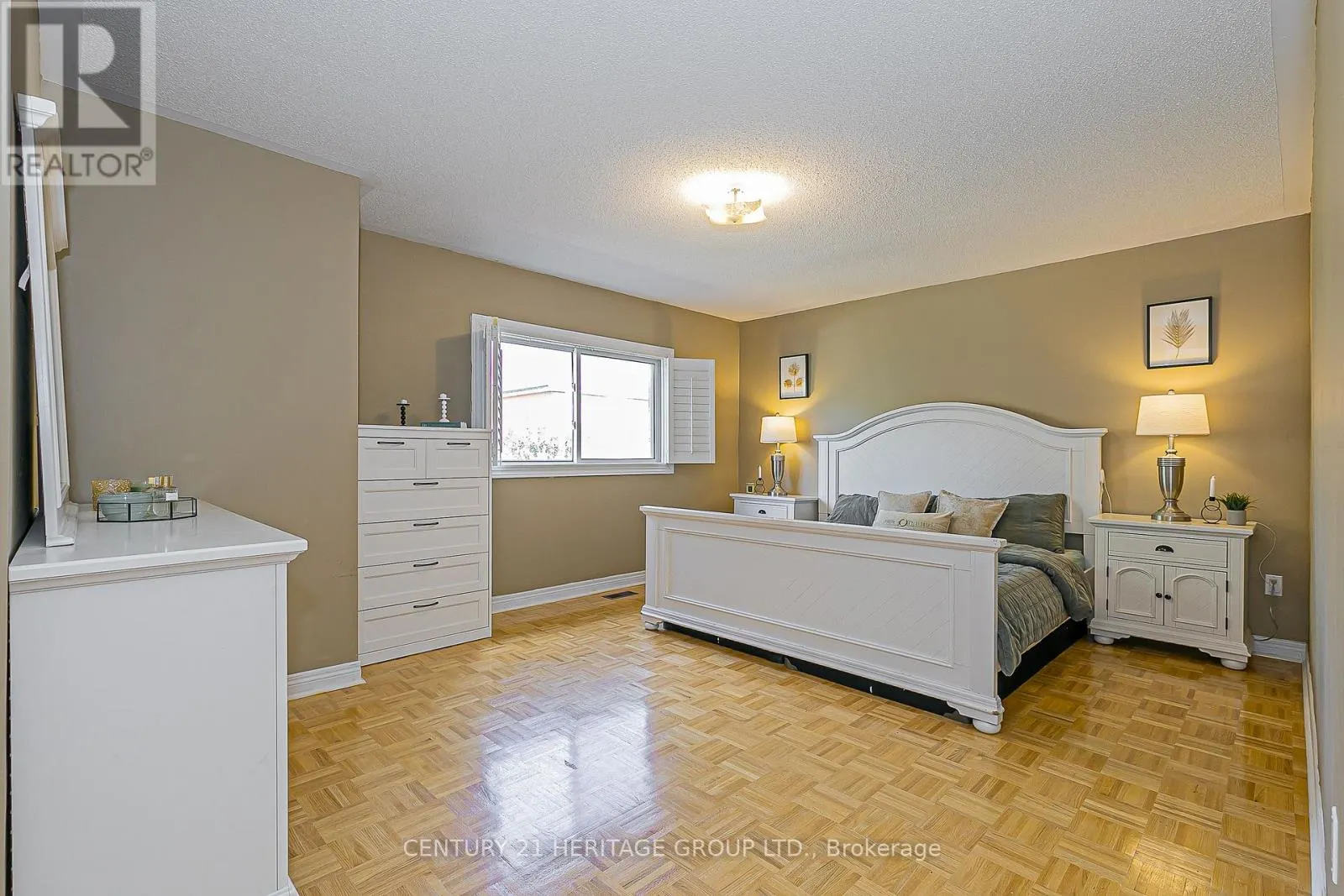 29 EMINENCE ROAD
