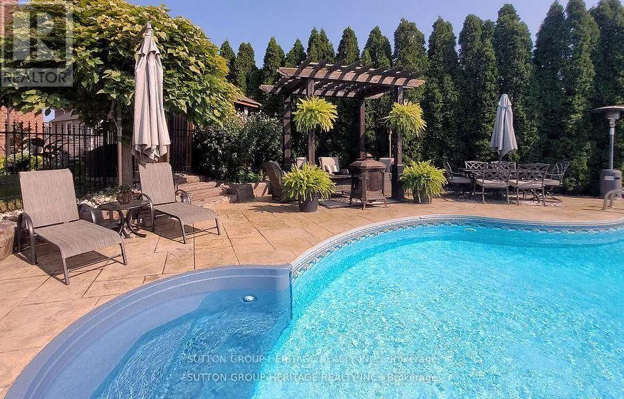 35 PONDMEDE CRESCENT