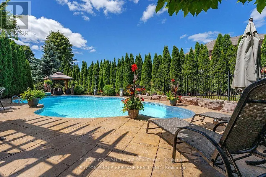 35 PONDMEDE CRESCENT