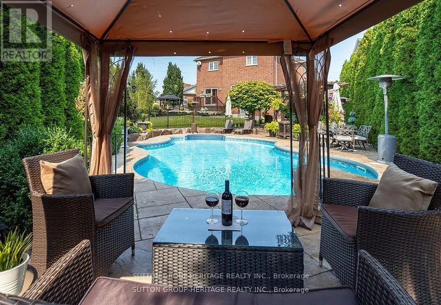35 PONDMEDE CRESCENT