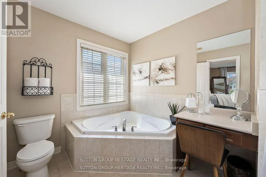 35 PONDMEDE CRESCENT