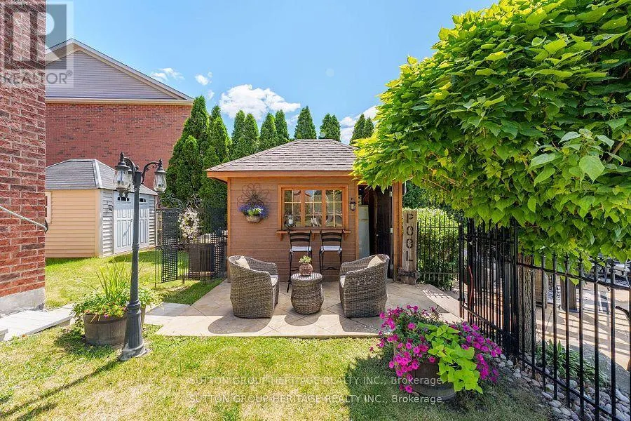 35 PONDMEDE CRESCENT