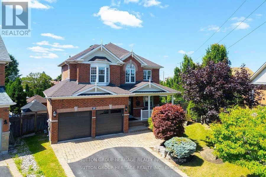 35 PONDMEDE CRESCENT