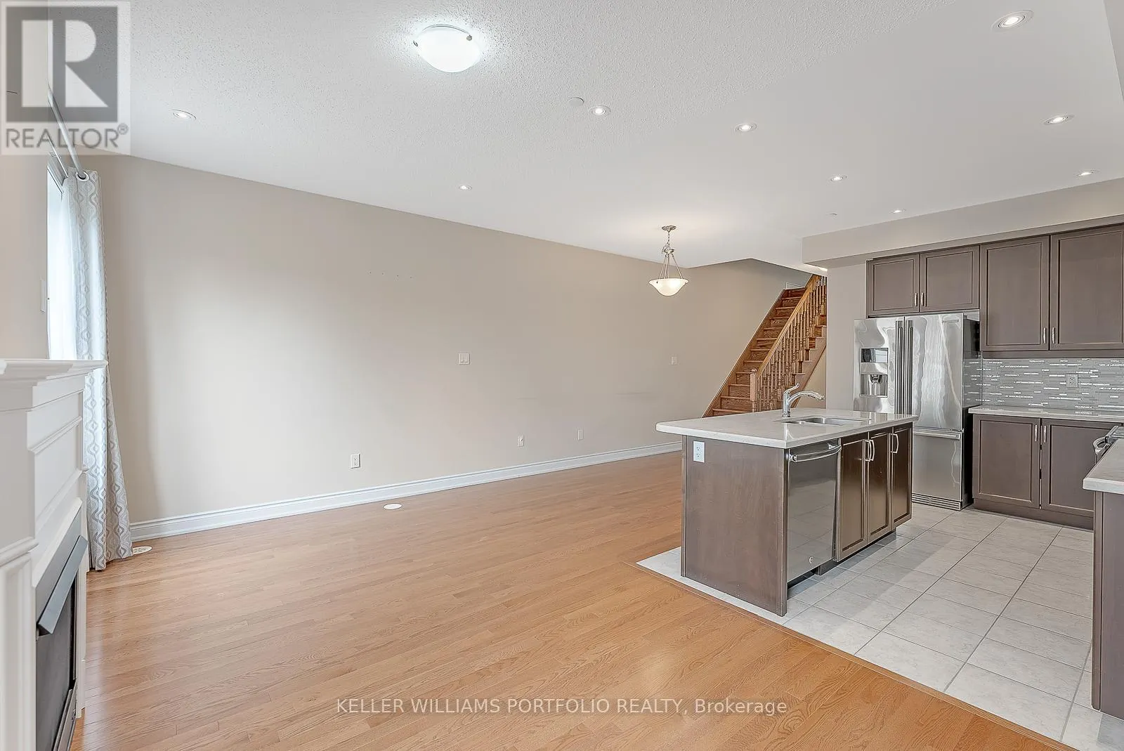 83 - 1331 MAJOR MACKENZIE DRIVE W
