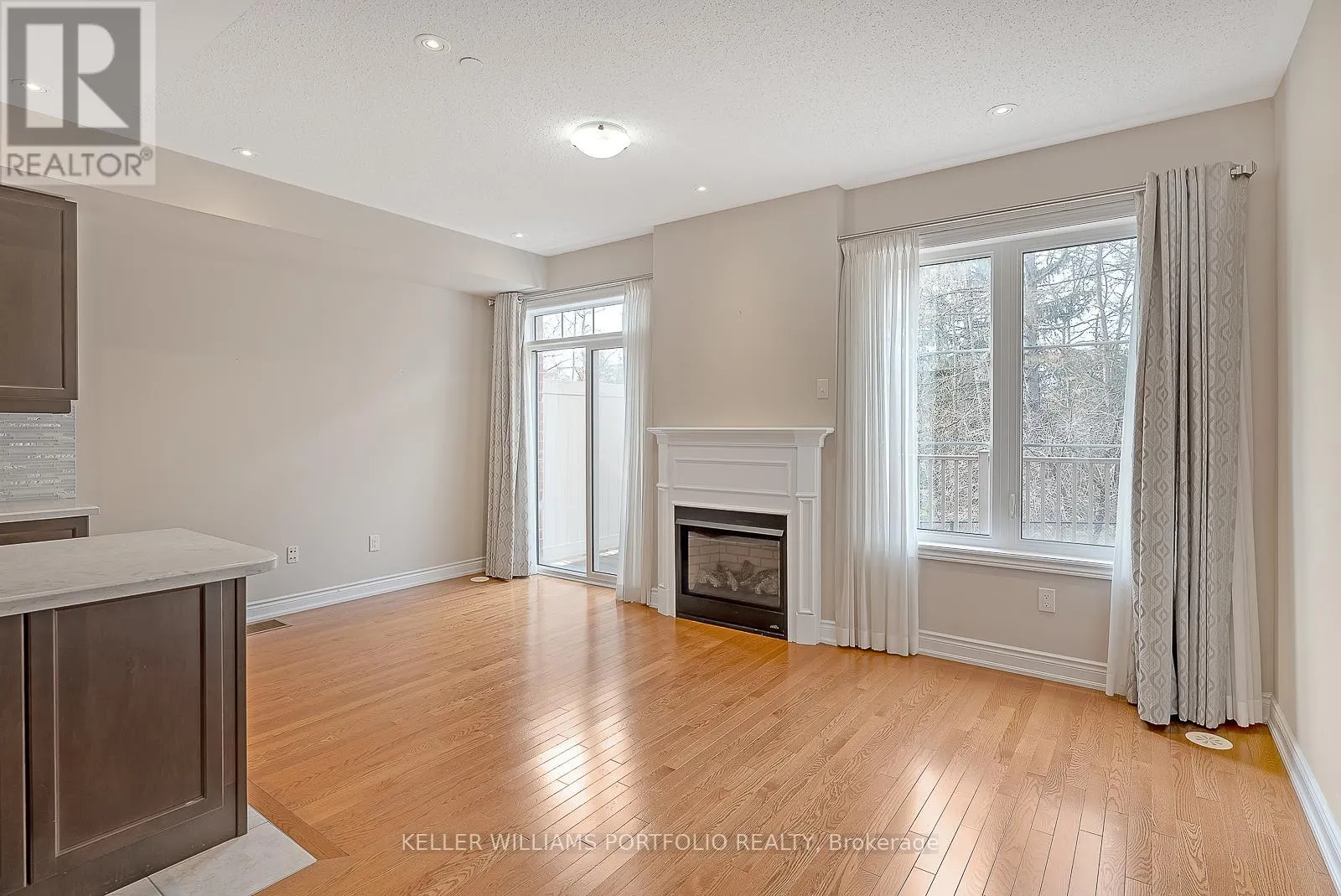 83 - 1331 MAJOR MACKENZIE DRIVE W