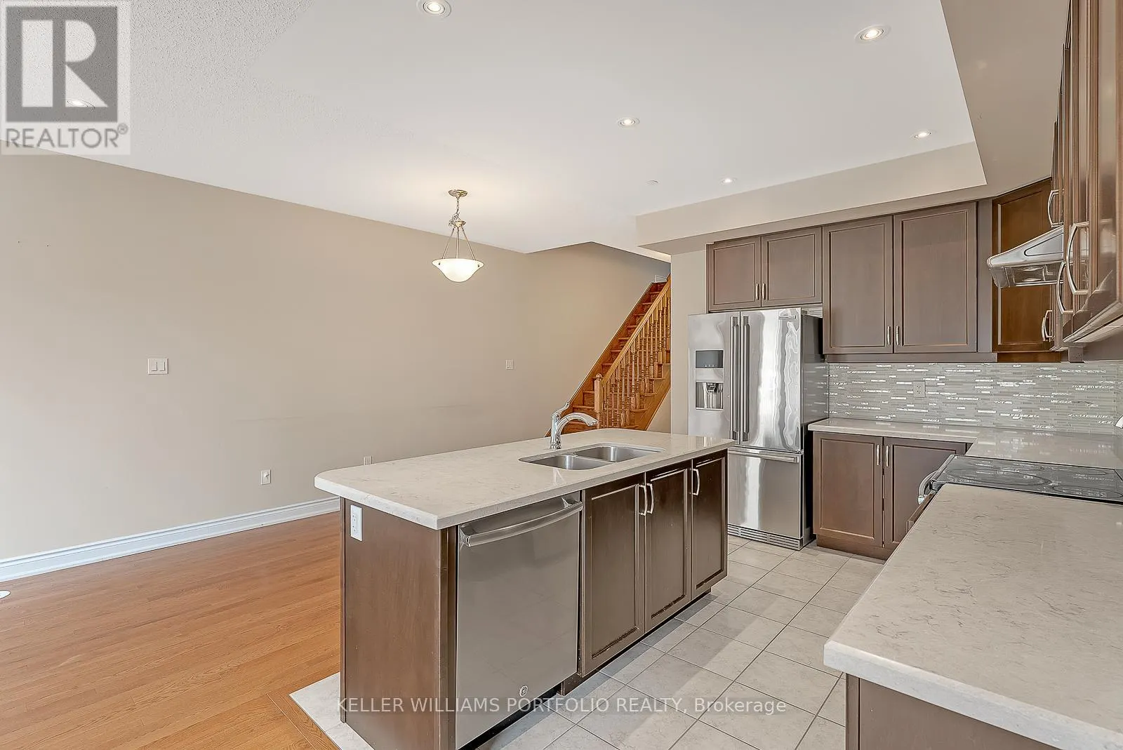 83 - 1331 MAJOR MACKENZIE DRIVE W
