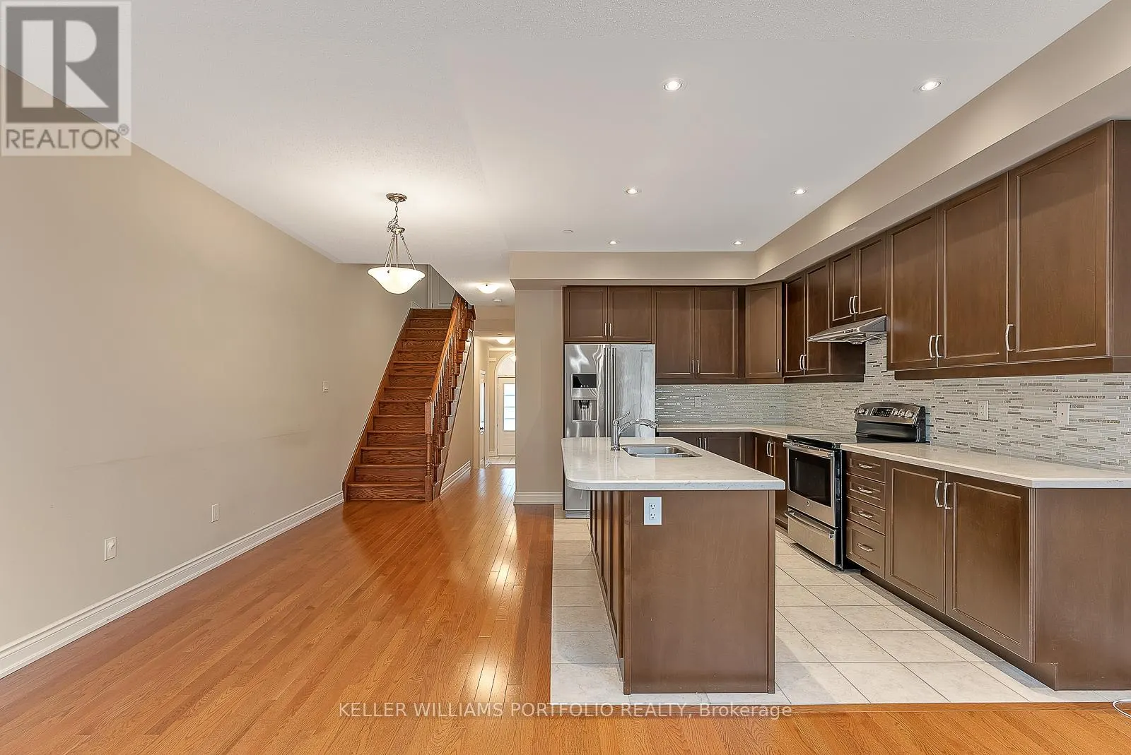 83 - 1331 MAJOR MACKENZIE DRIVE W