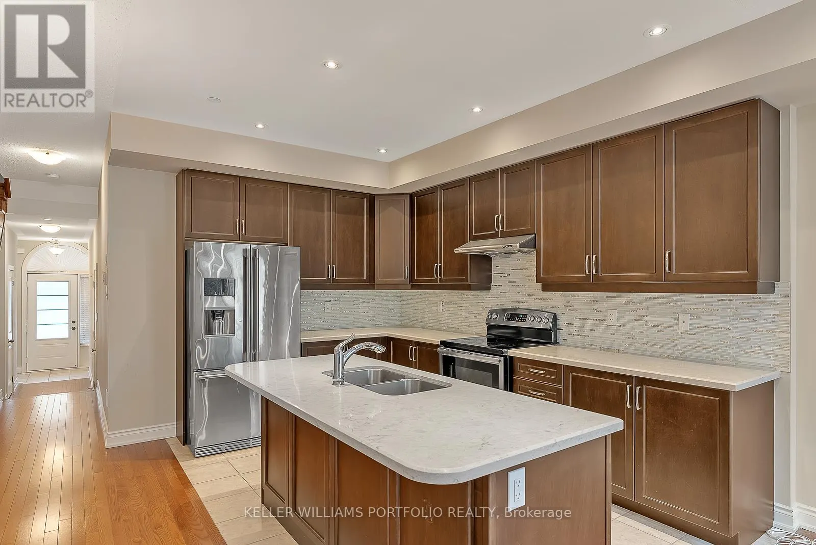 83 - 1331 MAJOR MACKENZIE DRIVE W