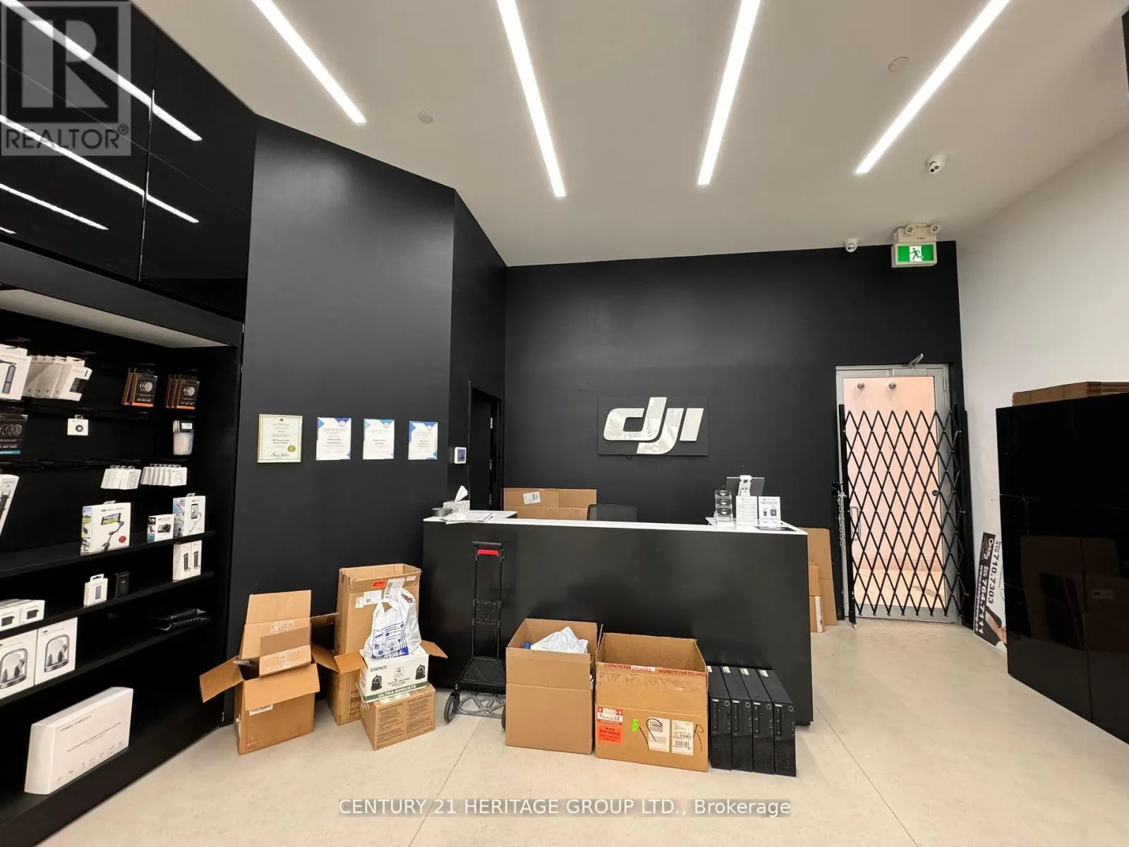 106 - 7777 WESTON ROAD