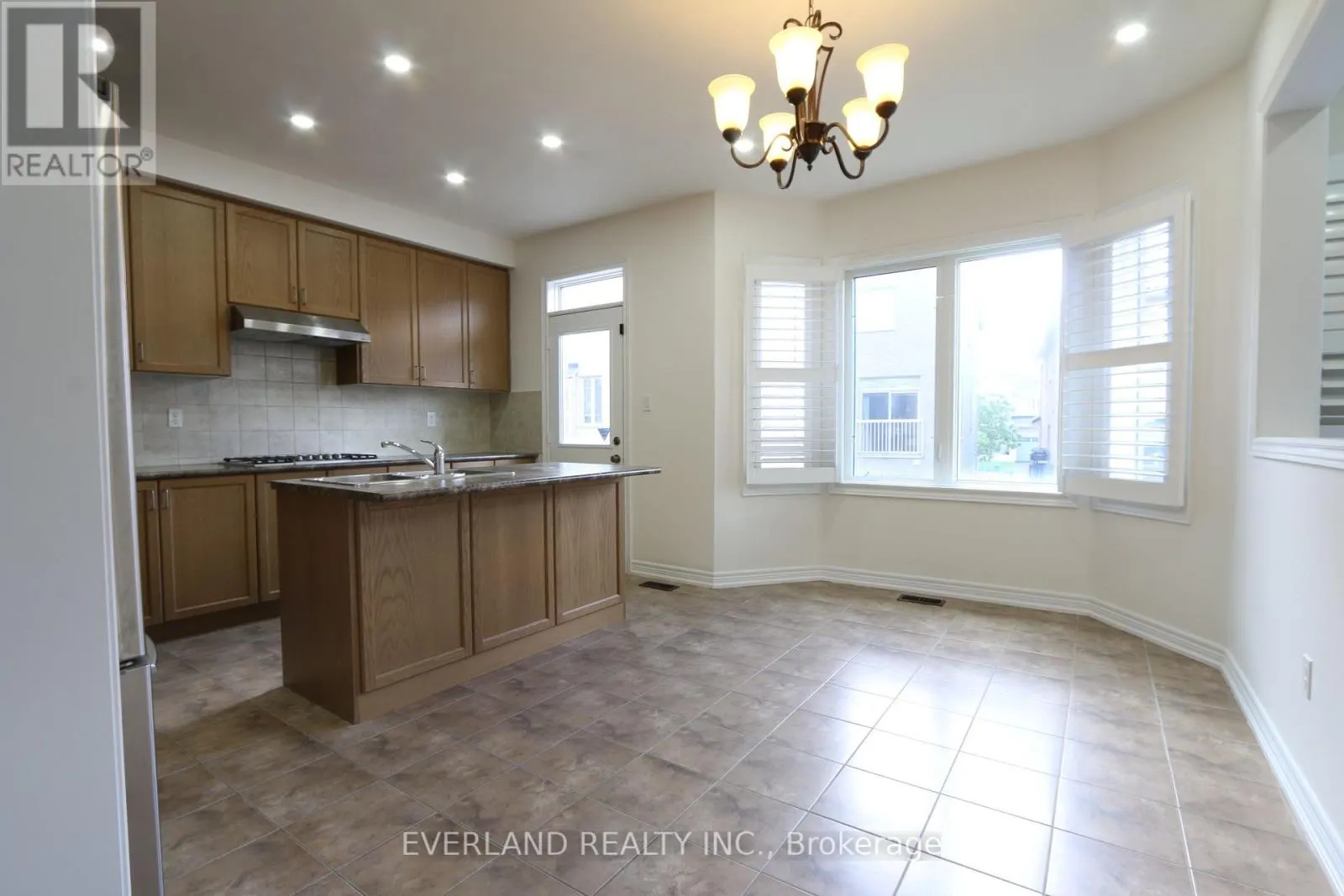 51 LUCIDA COURT