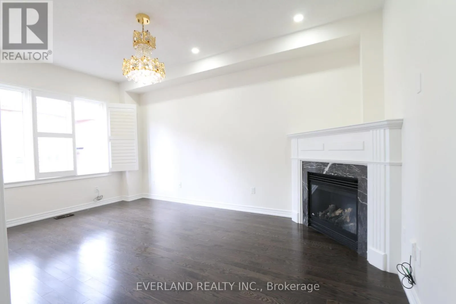 51 LUCIDA COURT
