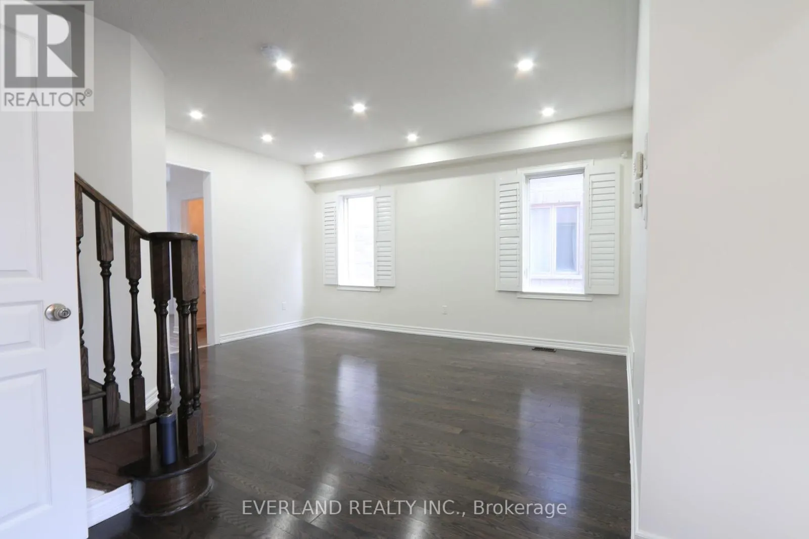 51 LUCIDA COURT