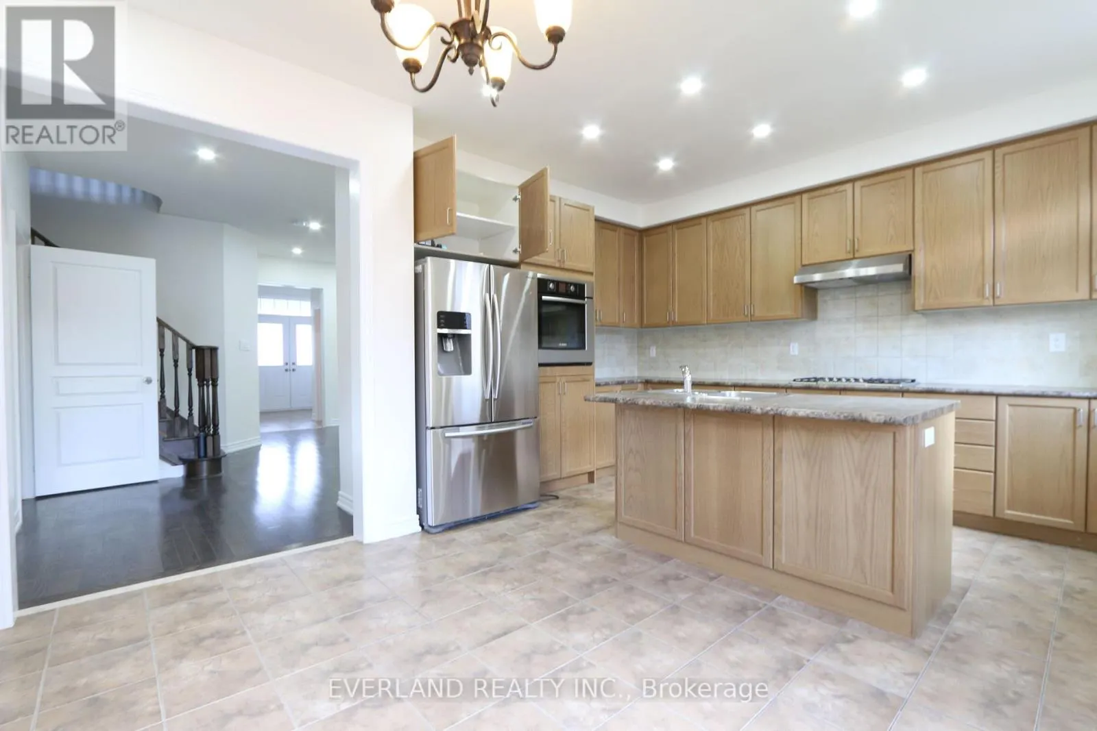51 LUCIDA COURT