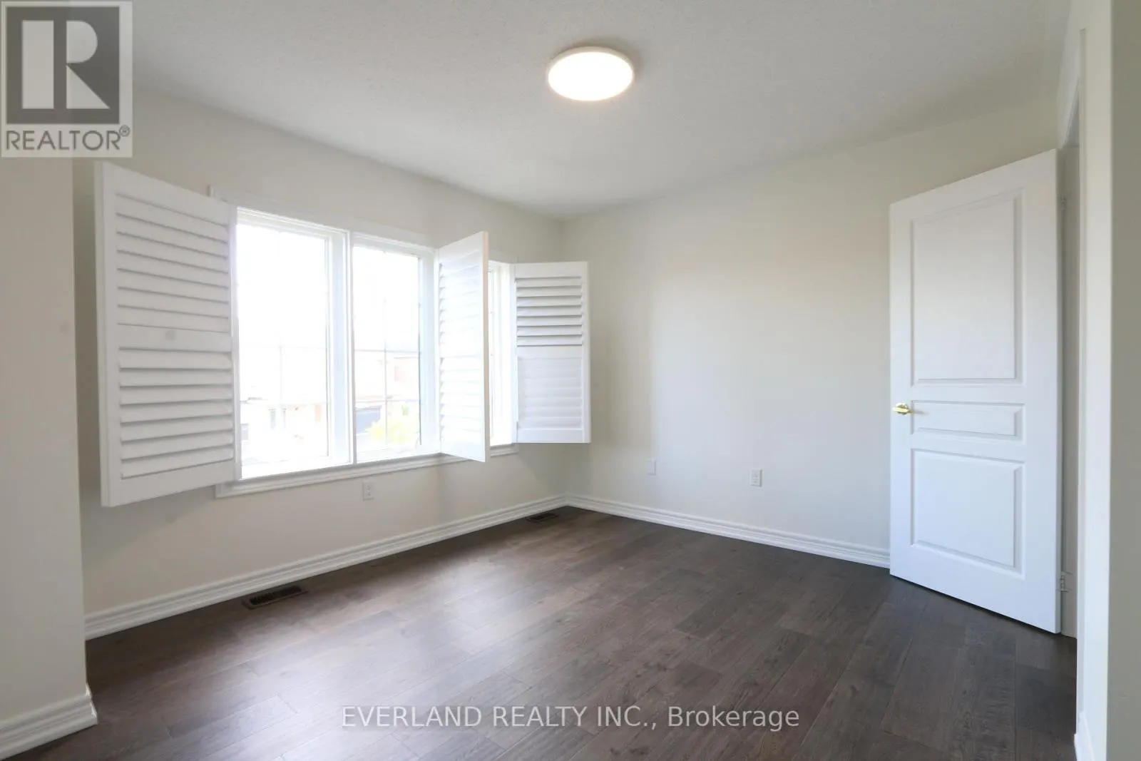 51 LUCIDA COURT