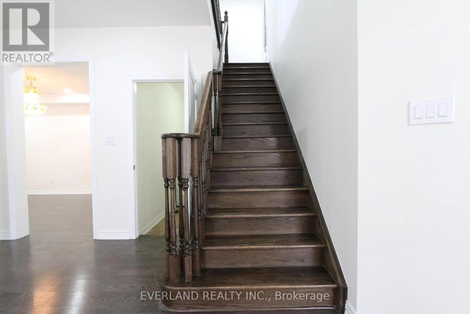 51 LUCIDA COURT