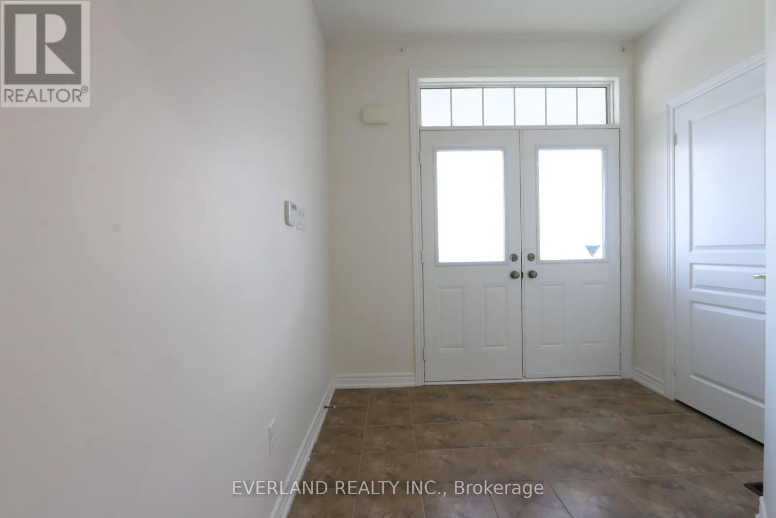 51 LUCIDA COURT