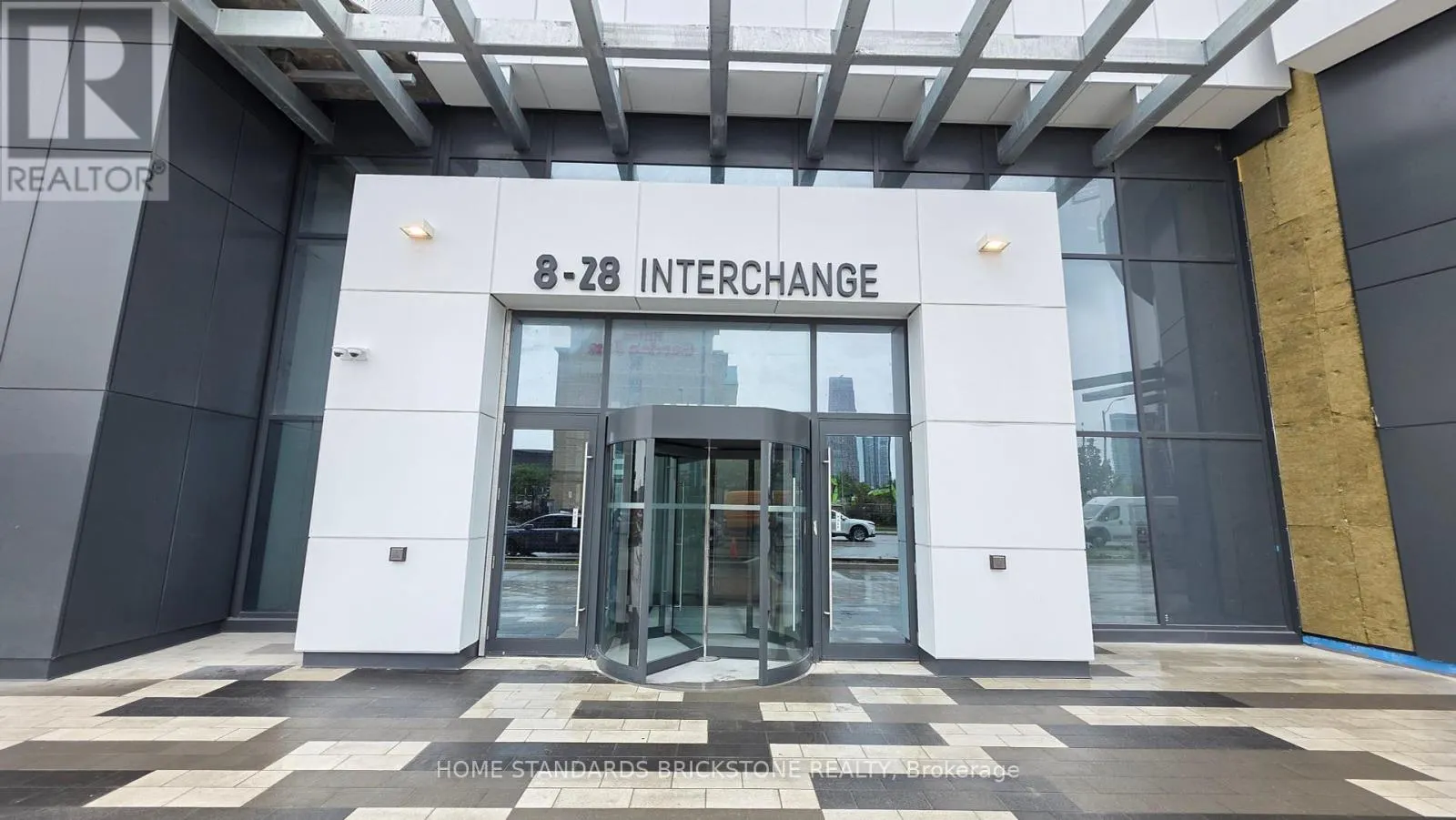 3711 - 28 INTERCHANGE WAY