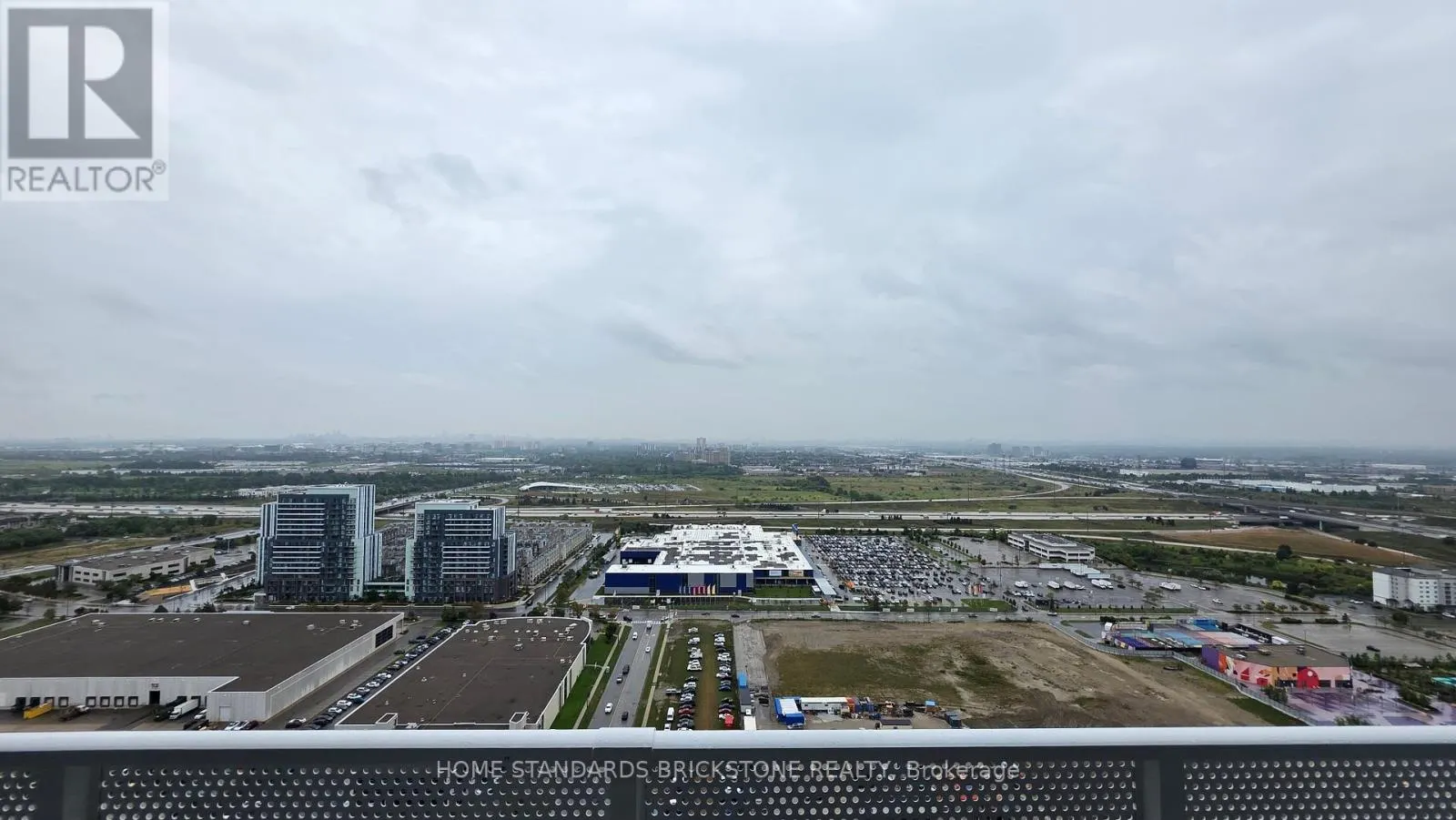 3711 - 28 INTERCHANGE WAY