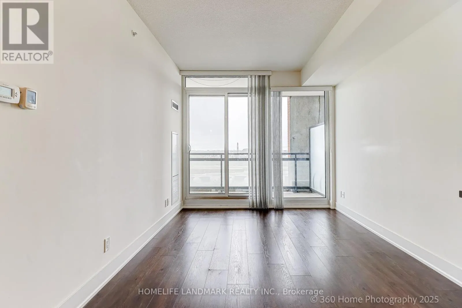 908 - 180 ENTERPRISE BOULEVARD
