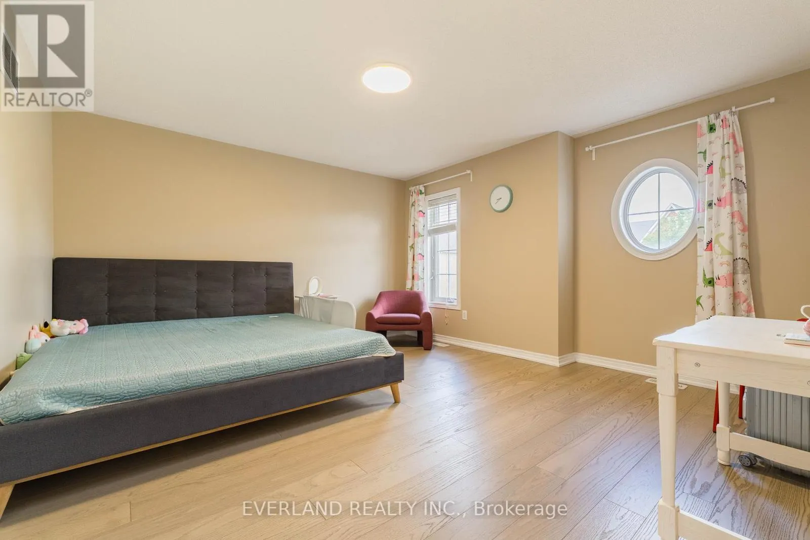 11 LIMELIGHT STREET