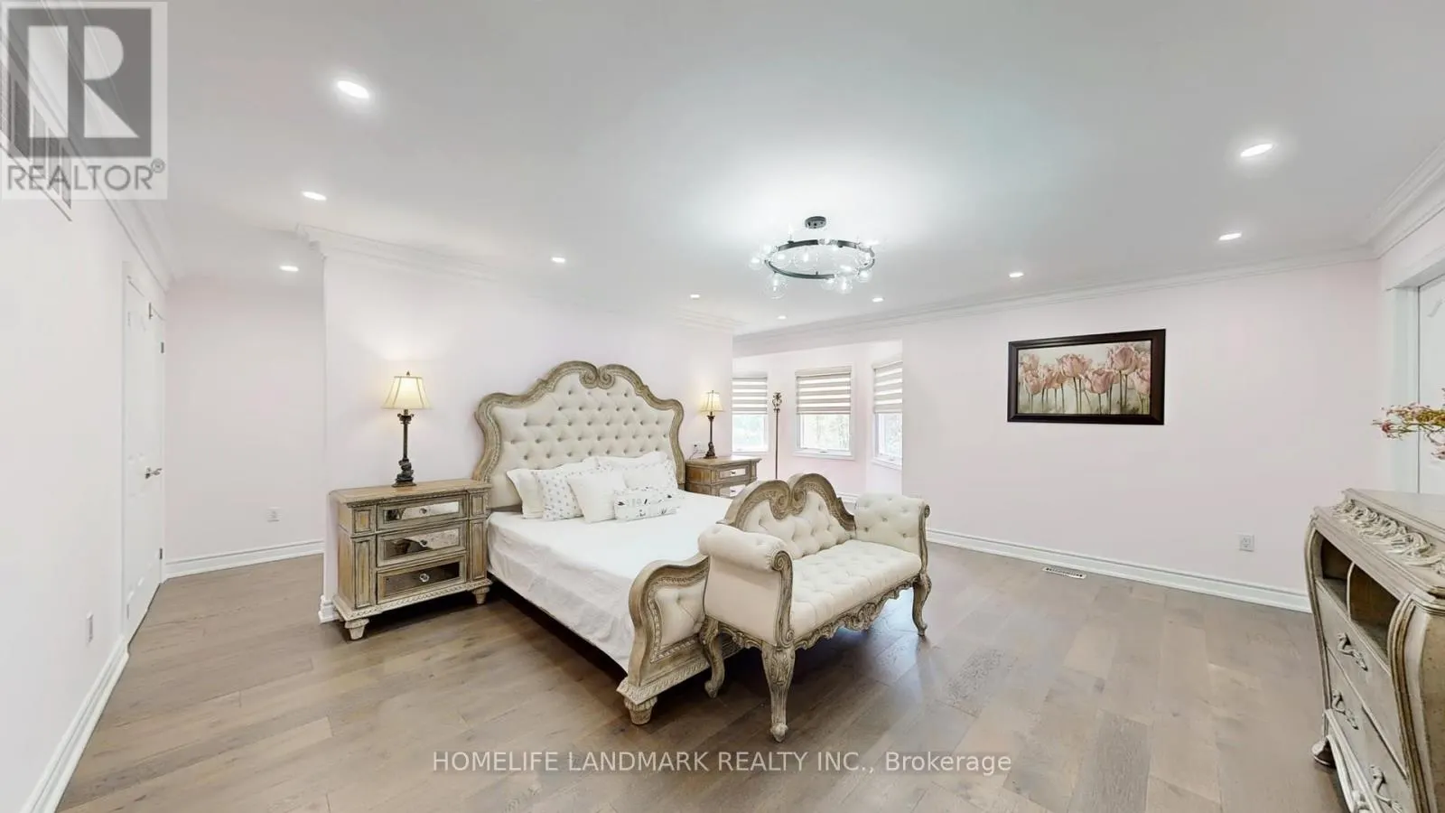16 CRESCENTVIEW ROAD