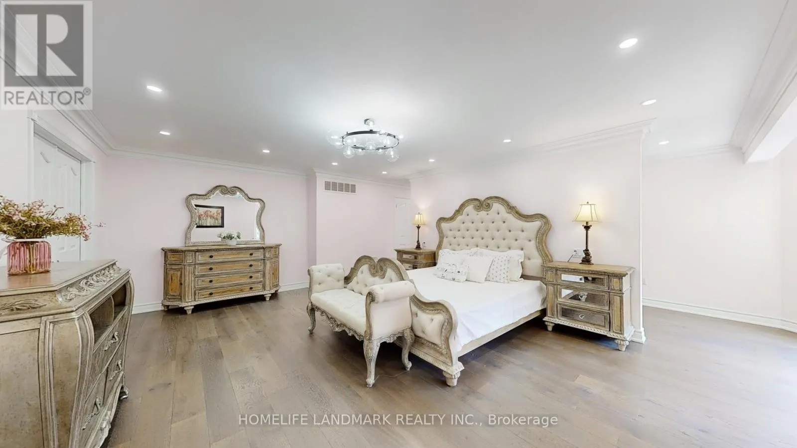 16 CRESCENTVIEW ROAD