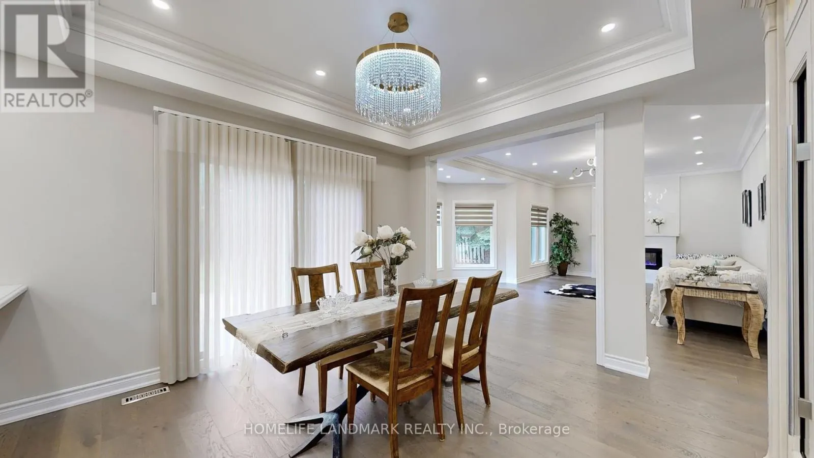 16 CRESCENTVIEW ROAD