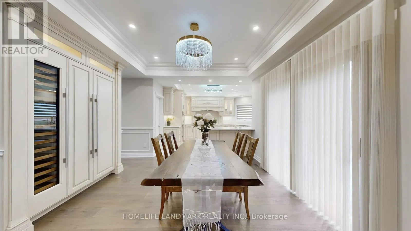 16 CRESCENTVIEW ROAD